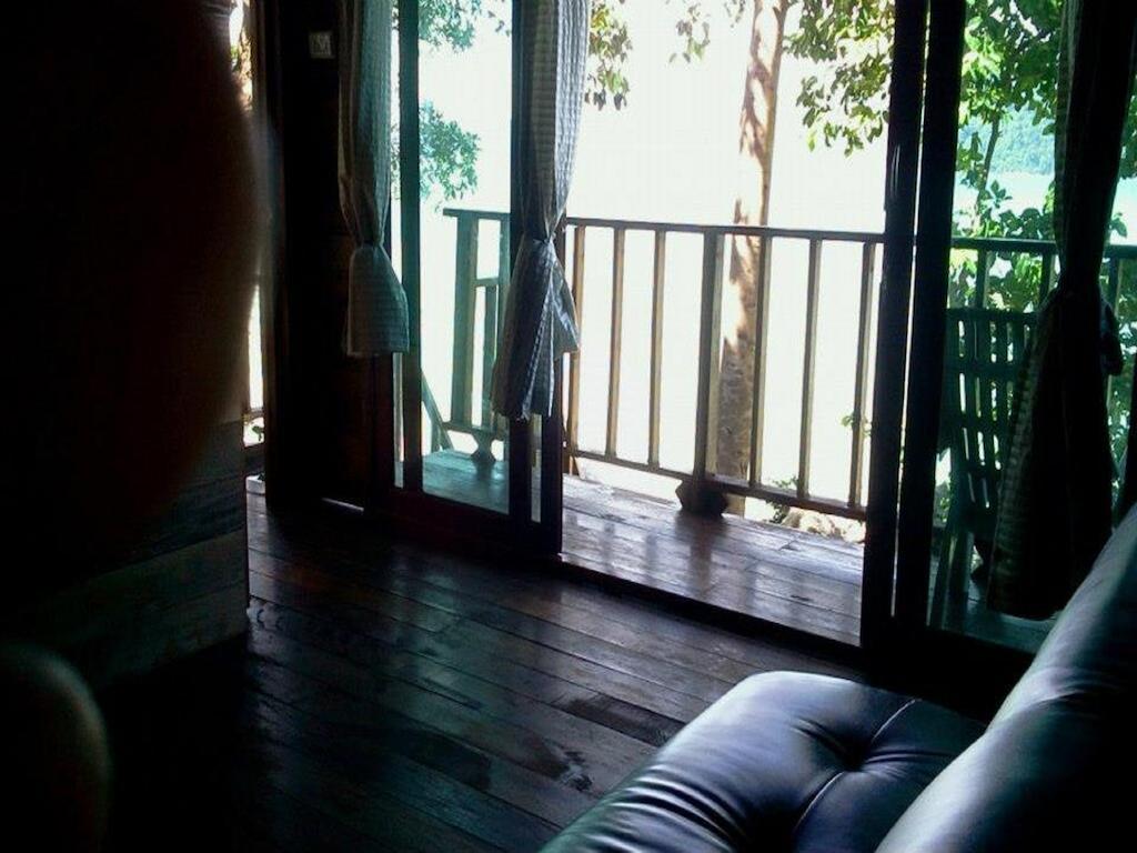 Lipe Sunset Beach Resort Buitenkant foto