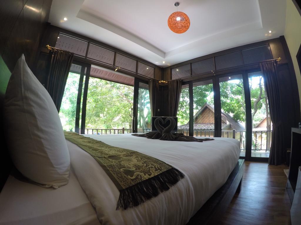 Lipe Sunset Beach Resort Buitenkant foto